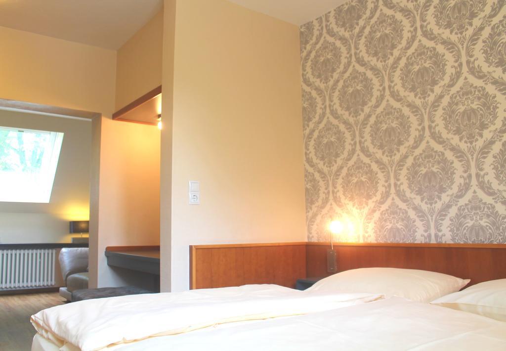 בון Hotel Zum Lowen מראה חיצוני תמונה